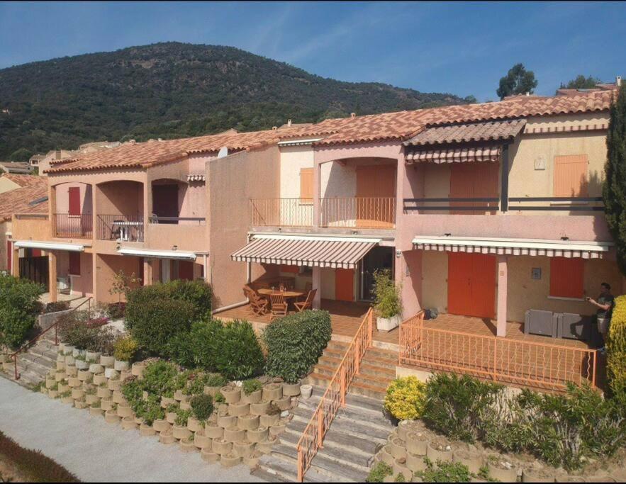 דירות קבלייר-סור-מר Terrasse De 30M2 Vue Mer Panoramique 1 Chambre מראה חיצוני תמונה